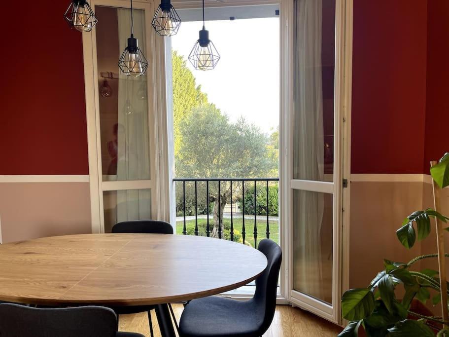 Appartamento Moderno In Tenuta Melloni アンツォーラ・デッレミーリア エクステリア 写真