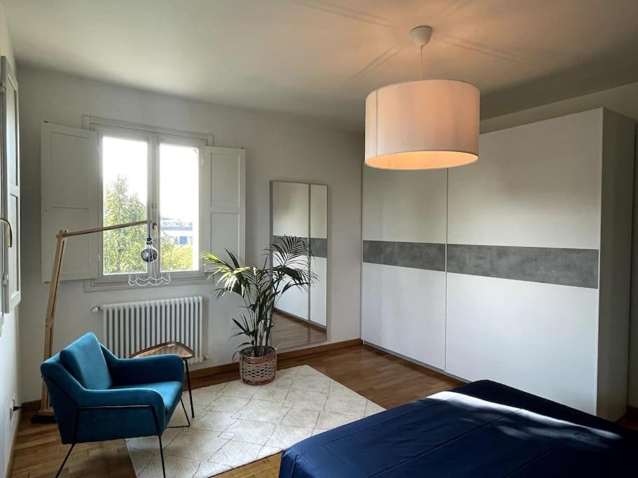 Appartamento Moderno In Tenuta Melloni アンツォーラ・デッレミーリア エクステリア 写真