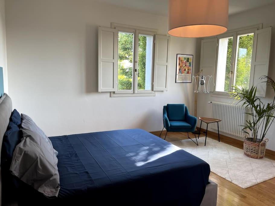 Appartamento Moderno In Tenuta Melloni アンツォーラ・デッレミーリア エクステリア 写真